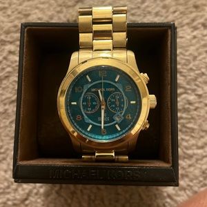 MICHAEL KORS
Women Runway Quartz Chronograph Gold-Tone Stainless Steel Watch 38m